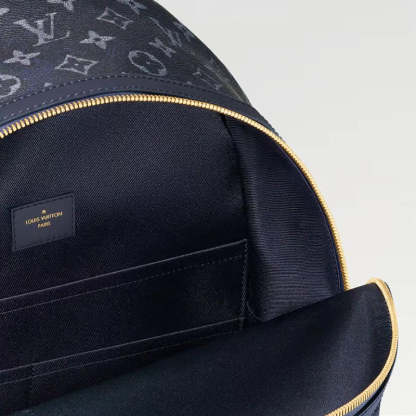 LOUIS VUITTON   秋冬の新作スタイル  ディスカバリー・バックパック PM Ref:M46806