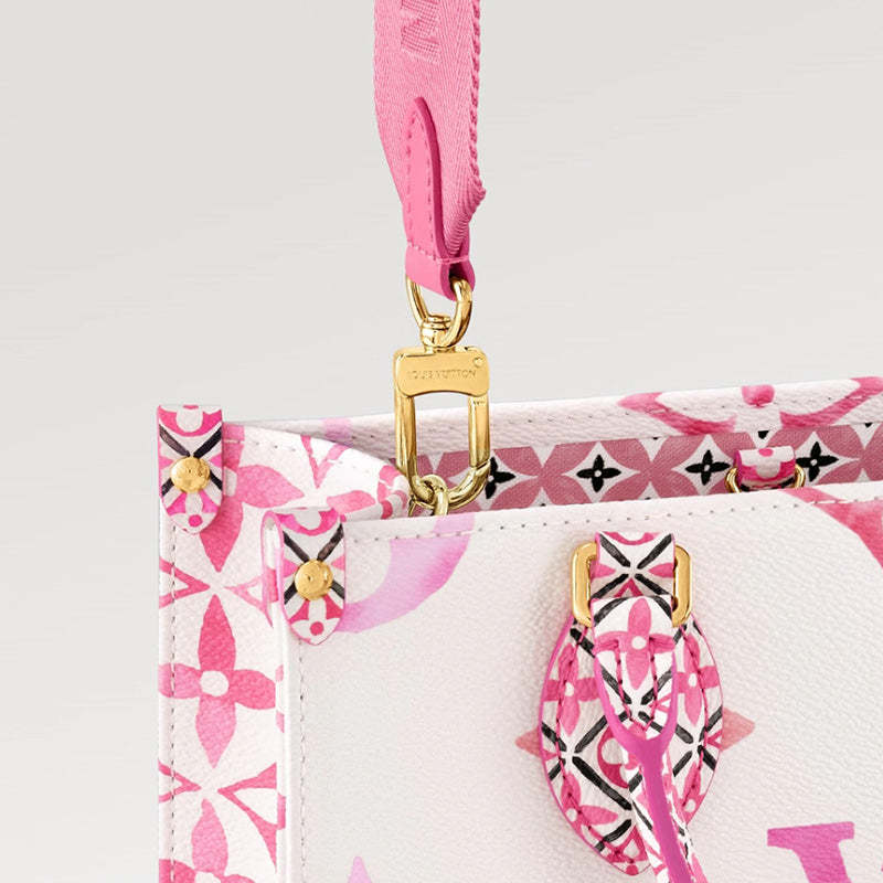 LOUIS VUITTON   秋冬の新作スタイル  ONTHEGO スモール ハンドバッグRef: M22976