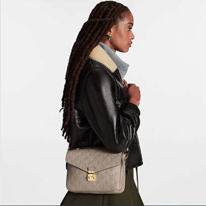 LOUIS VUITTON   秋冬の新作スタイル ポシェット メティス ハンドバッグRef: M44881