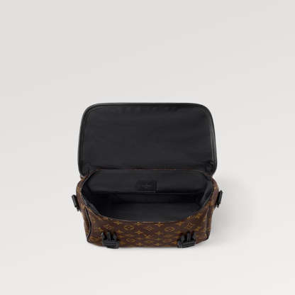 LOUIS VUITTON   春夏の新作スタイル  LV トレイル･メッセンジャーRef: M46972-LOUIS VUITTON 