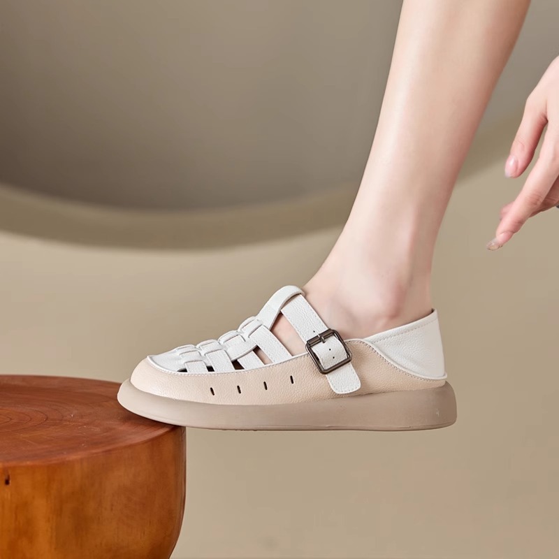 ファッショナブルな2wayサンダル