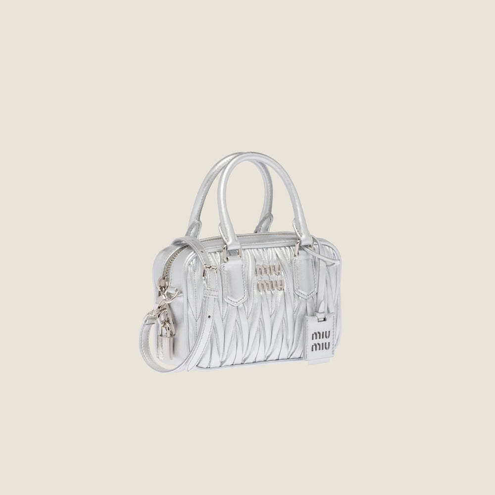 アルカディ マテラッセレザー バッグ スモ一ル