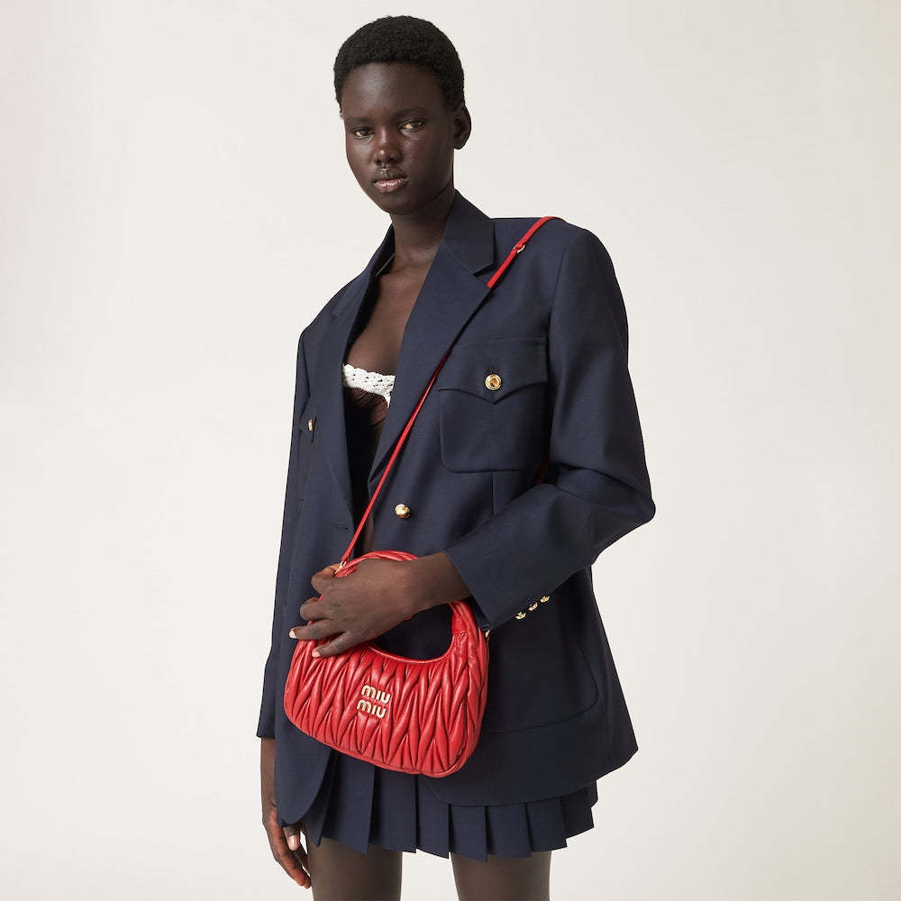 ワンダー マテラッセレザー ホーボーバッグ