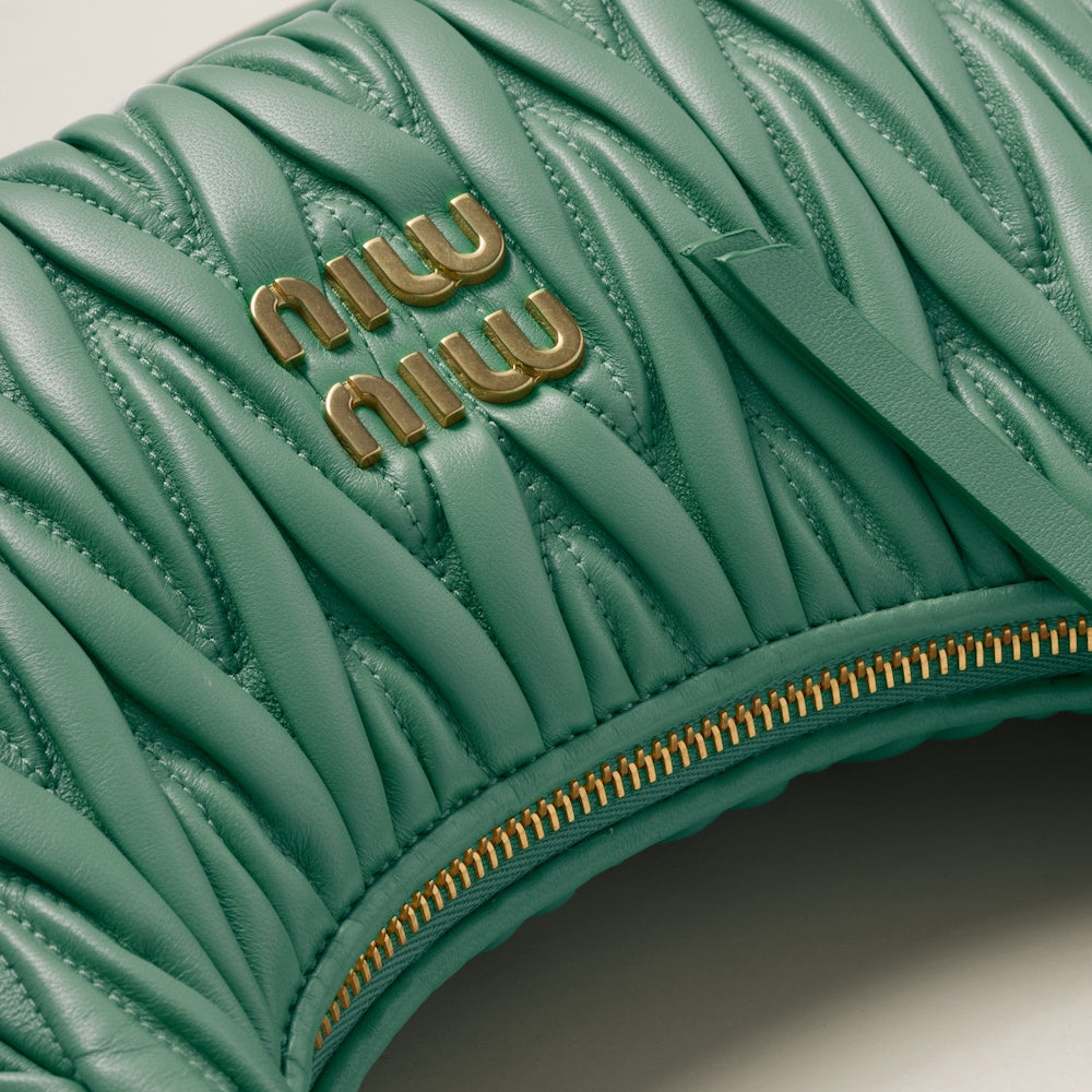 ワンダー マテラッセレザー ホーボーバッグ