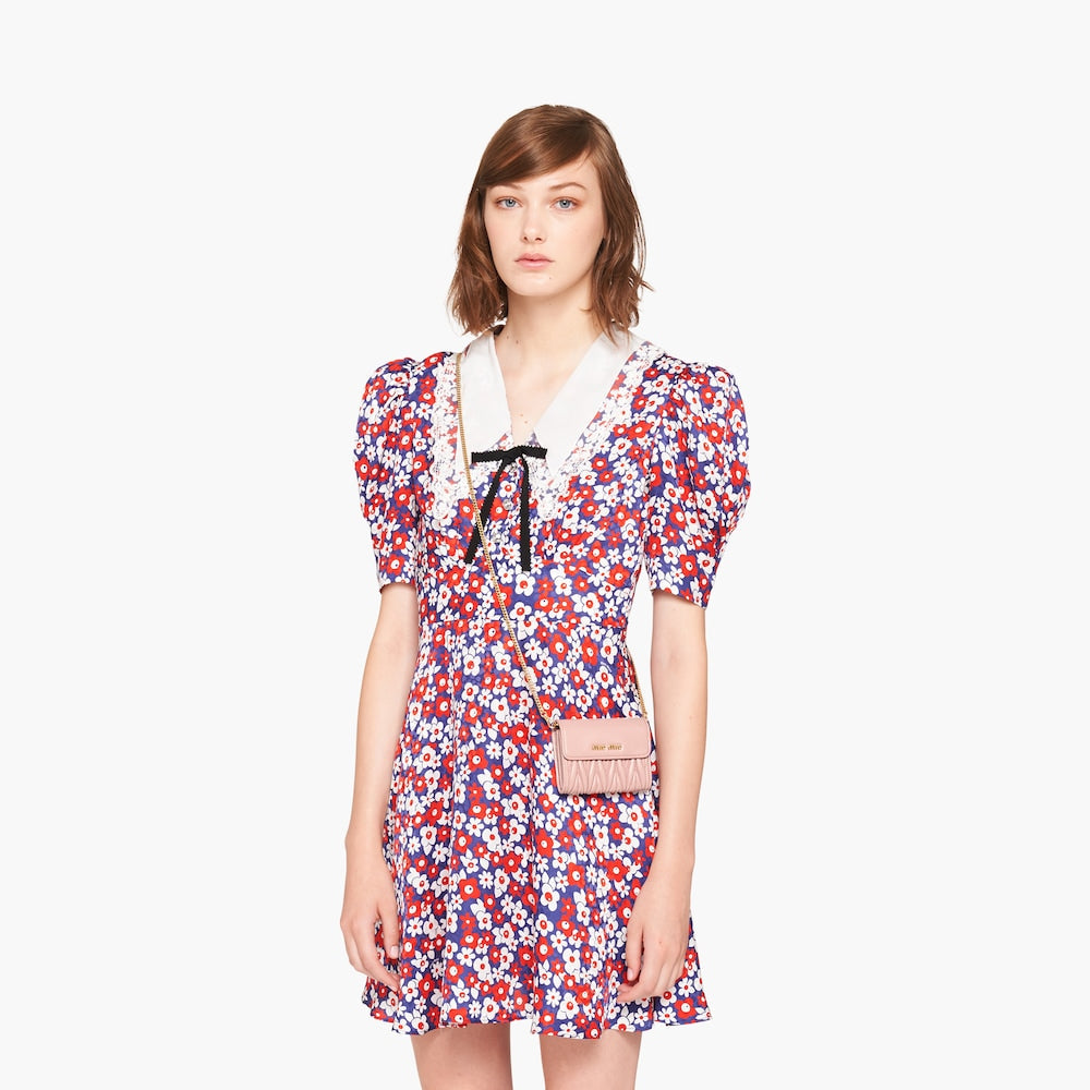 ショルダーストラップ付 ナッパレザー 財布