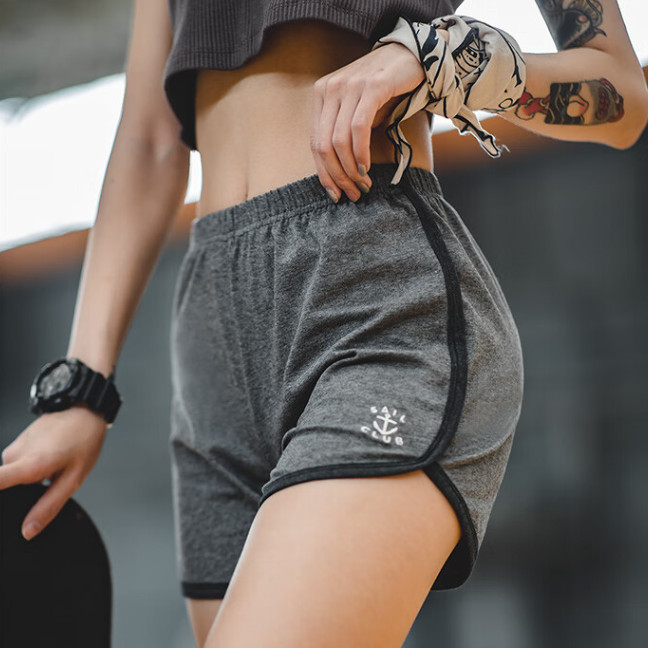 馬登女裝 美式休閒短褲運動修身超短褲透氣夏季提臀辣妹熱褲潮