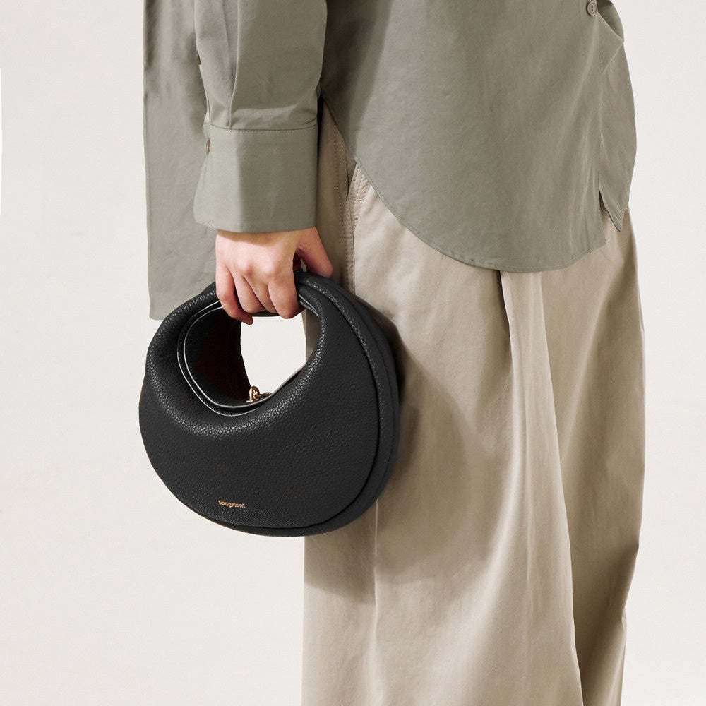 新款月彎包通勤月牙包單肩腋下包