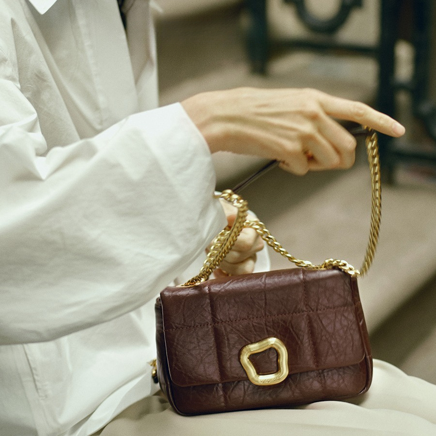 小號巧克力包新款牛皮斜挎鏈條軟手機包小方包