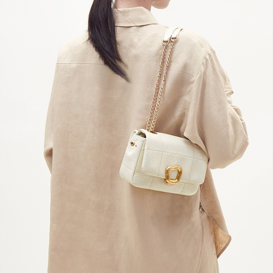 小號巧克力包新款牛皮斜挎鏈條軟手機包小方包