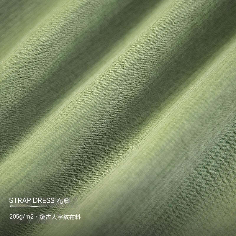 馬登女裝 山系休閒背帶裙梨型身材收腰顯瘦連衣長裙子早秋新款