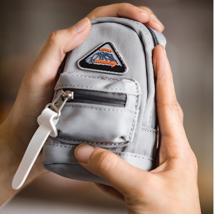 馬登女裝 山系迷你機能掛包戶外斜挎雙肩小包腰包鑰匙耳機卡包