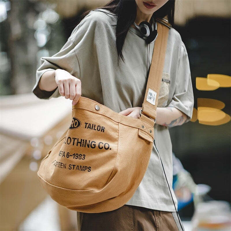 馬登女裝 美式復古托特包大容量斜挎電腦包機車報童郵差包