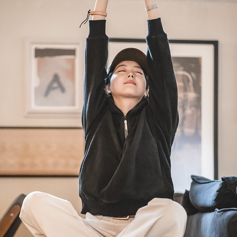 馬登女裝 秋冬新款連帽衛衣加絨保暖套頭衫軟糯純色慵懶風學生衛衣