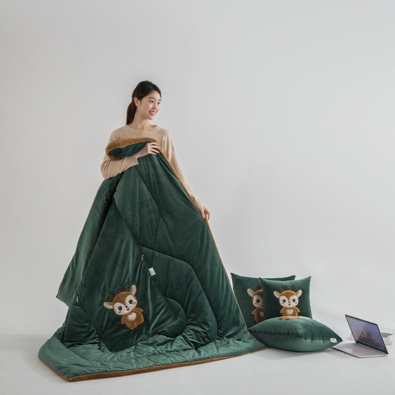 兩用抱枕被 多功能加厚水晶絨吉祥卡通泰迪絨 抱枕被卡通泰迪絨加厚多功能絨毯