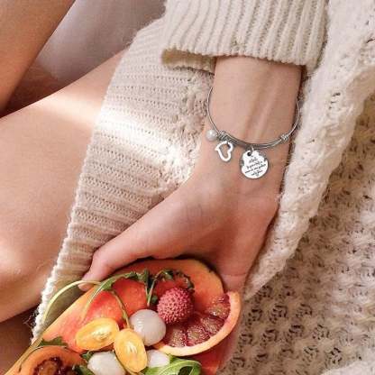 To My Sister Bangle Bracelet "A Sister Is God's Way Of Making Sure We Never Walk Alone"-Jessemade AU