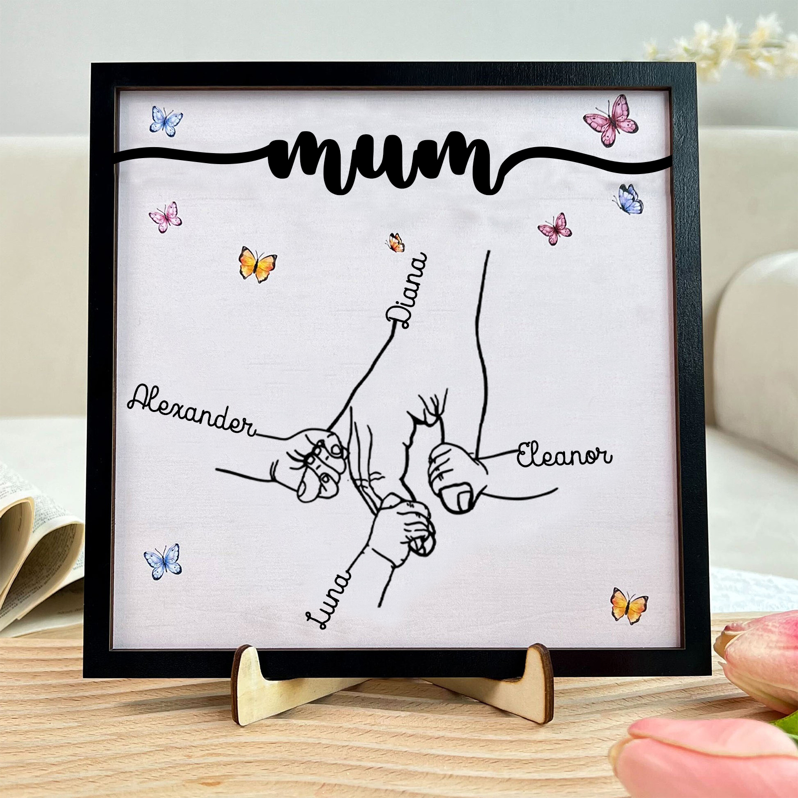 4 Names - Personalised Wooden Plaque Holding Mum's Hand Desktop Decorations Wooden Sign With Stand-Jessemade AU