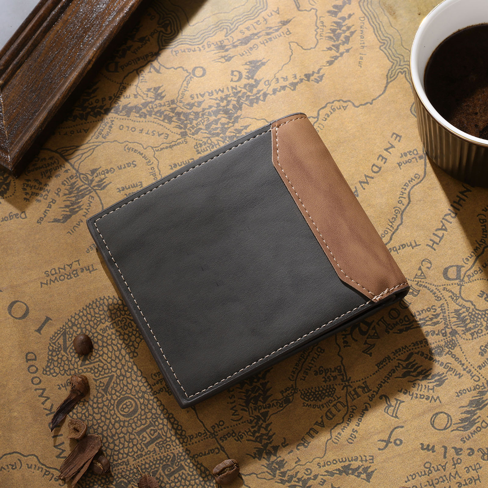 Personalised Men's Leather Wallet Custom 2–9 Names Billfold Wallet Fist Bump Gift for Dad - The Man, The Myth, The Legend