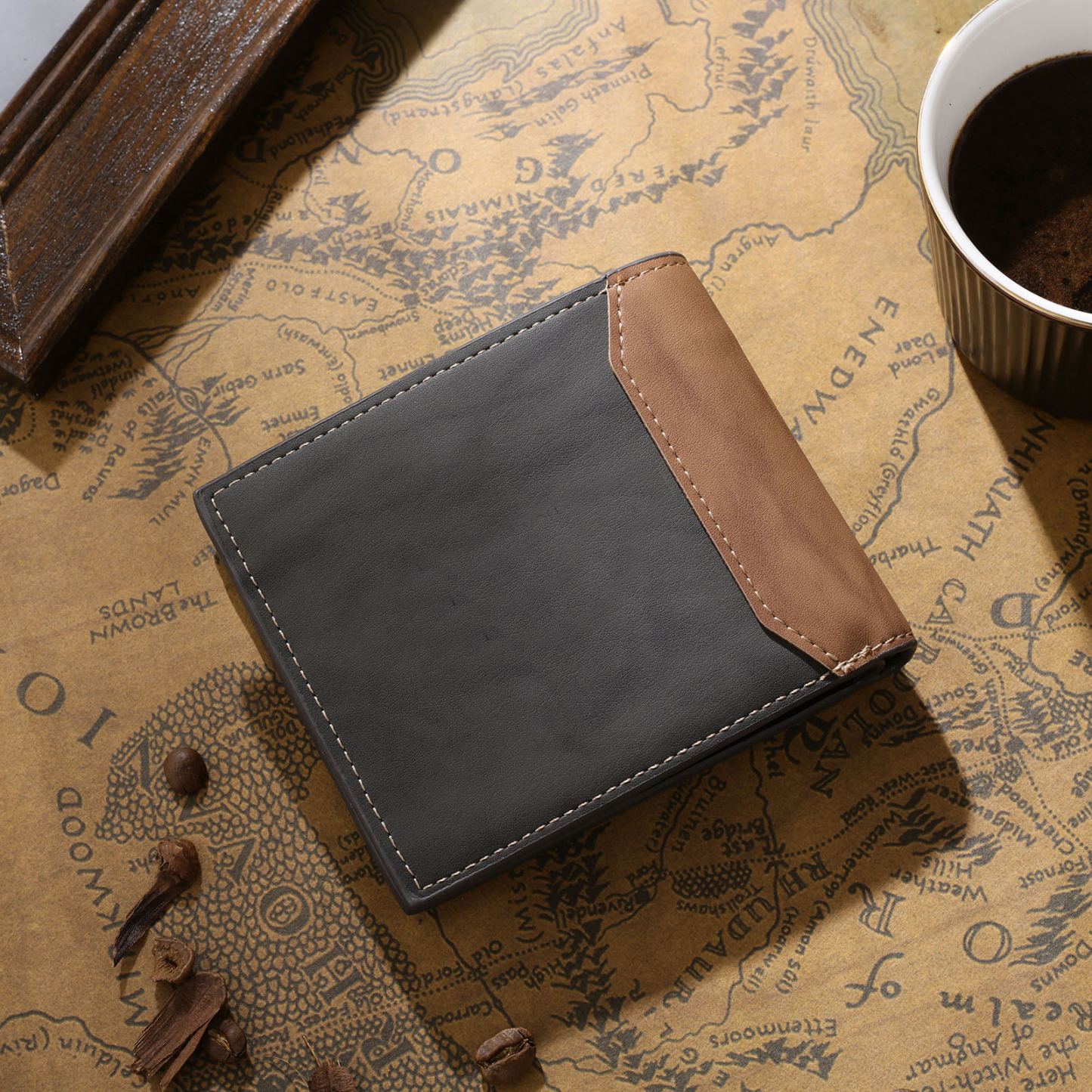 Personalised Men's Leather Wallet Custom 2–9 Names Billfold Wallet Fist Bump Gift for Dad - The Man, The Myth, The Legend