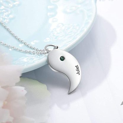 Personalised Yin Yang Taichi Pendant Couple Necklace Engrave 2 Names Matching Necklace Couple Gift-Jessemade AU