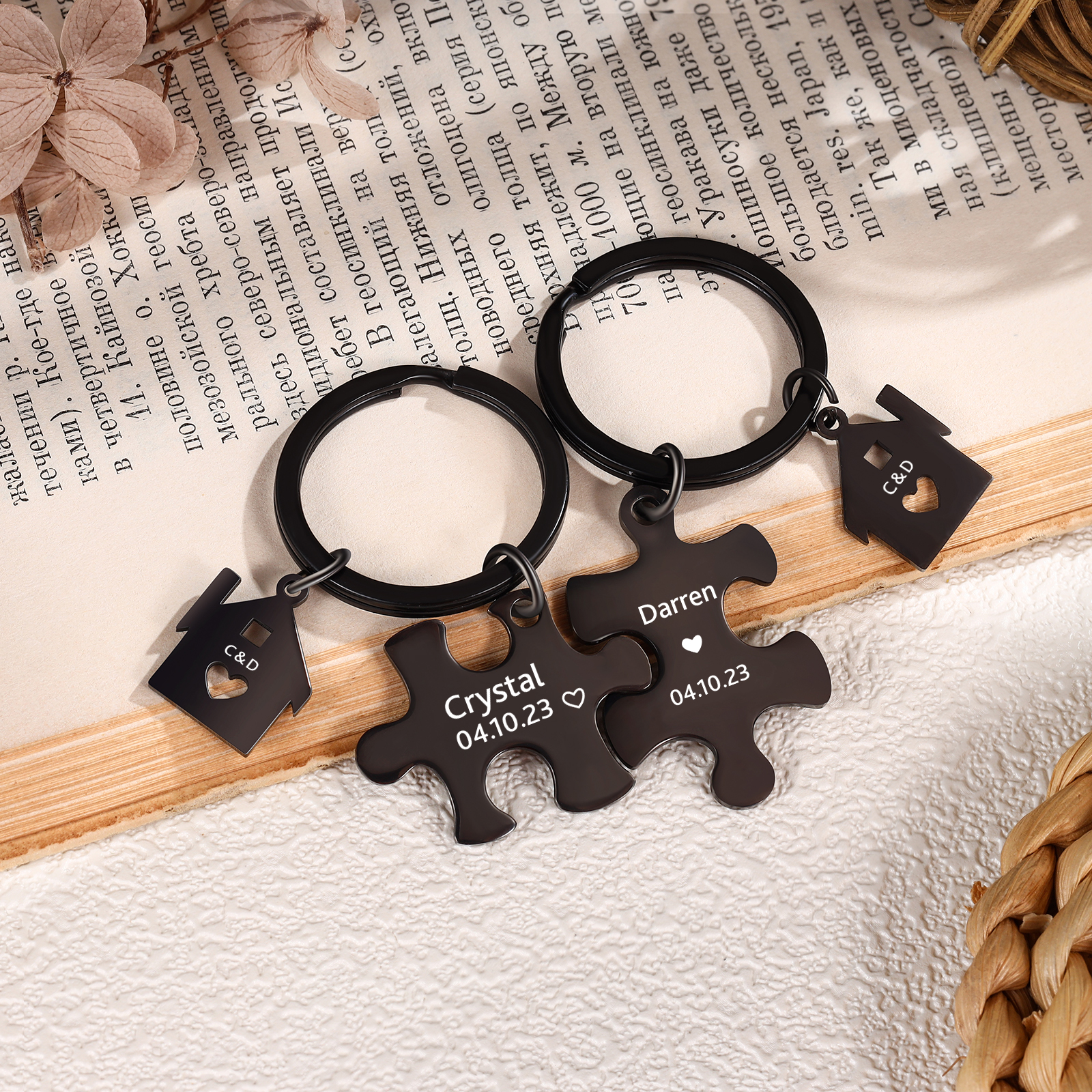 2 PCS Couple Keychain Set Custom 2 Names & 2 Letters & Date Keyring Puzzle Keychain Valentine's Day Personalised Gift for Him/Her-Jessemade AU
