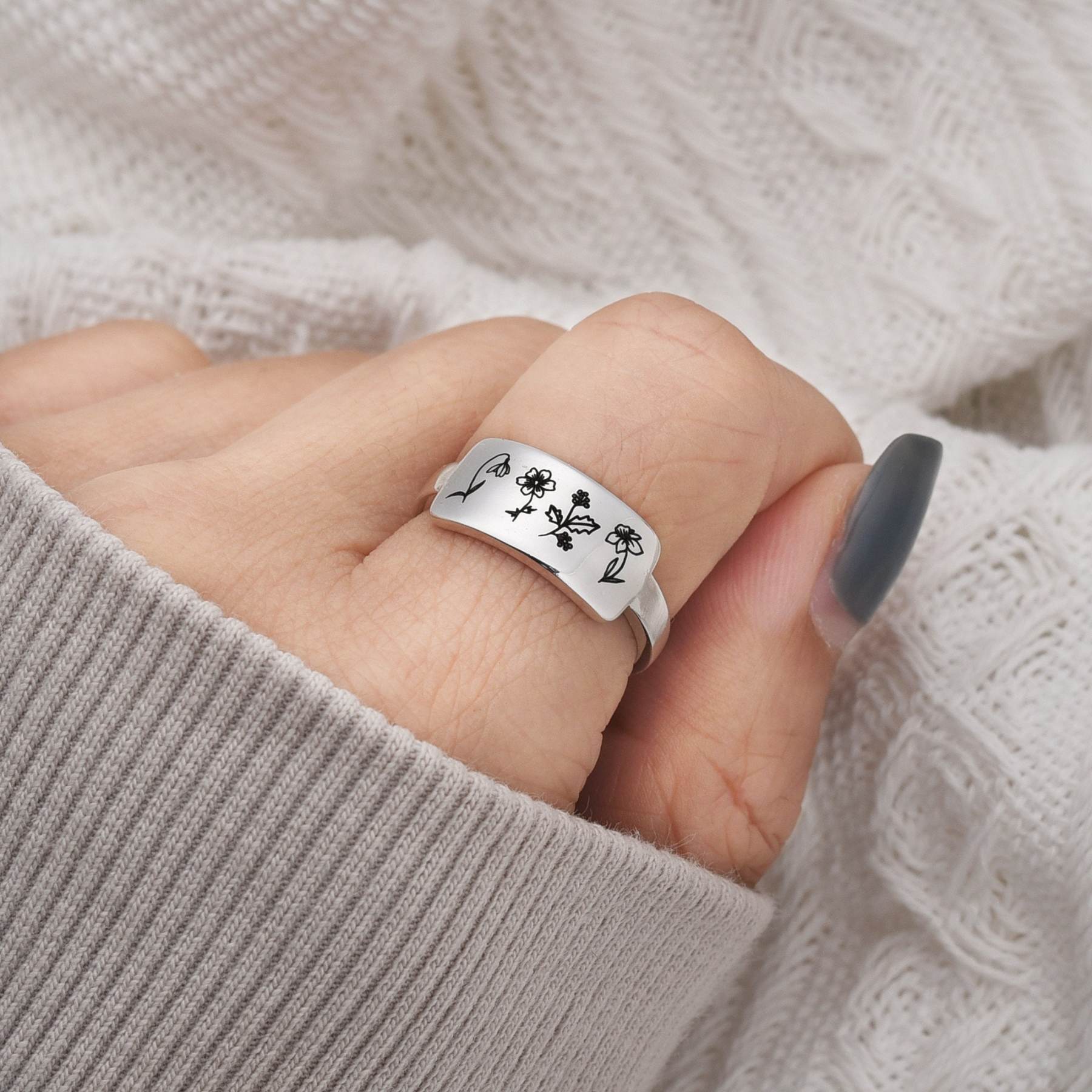 Personalised Birth Flower Ring Custom 4 Month Flowers Bar Ring Gift for Her-Jessemade AU