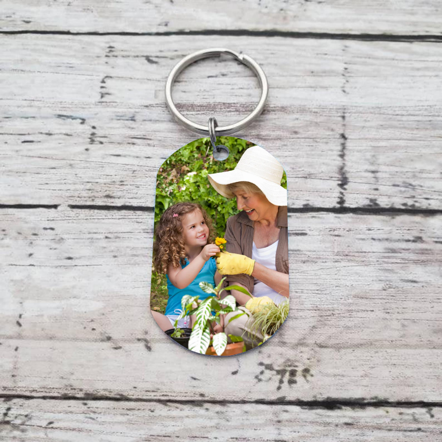 Personalised Photo & Name Keychain Gift for Grandma - I Am As Lucky As We Can Be Because The World's Best Nan Belongs To Me-Jessemade AU