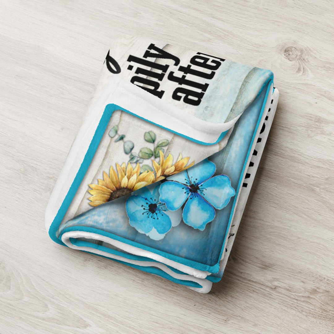 To My Daughter Straighten Your Crown Flannel Blanket-Jessemade AU