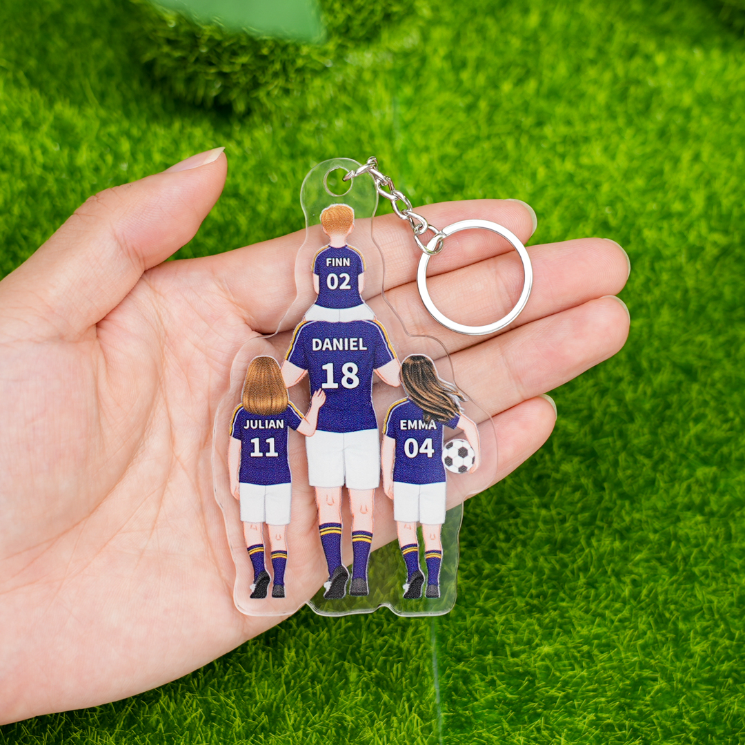 Personalised 2–4 Names Football Family Keychain Custom Soccer Keychain Gift for Dad Grandpa