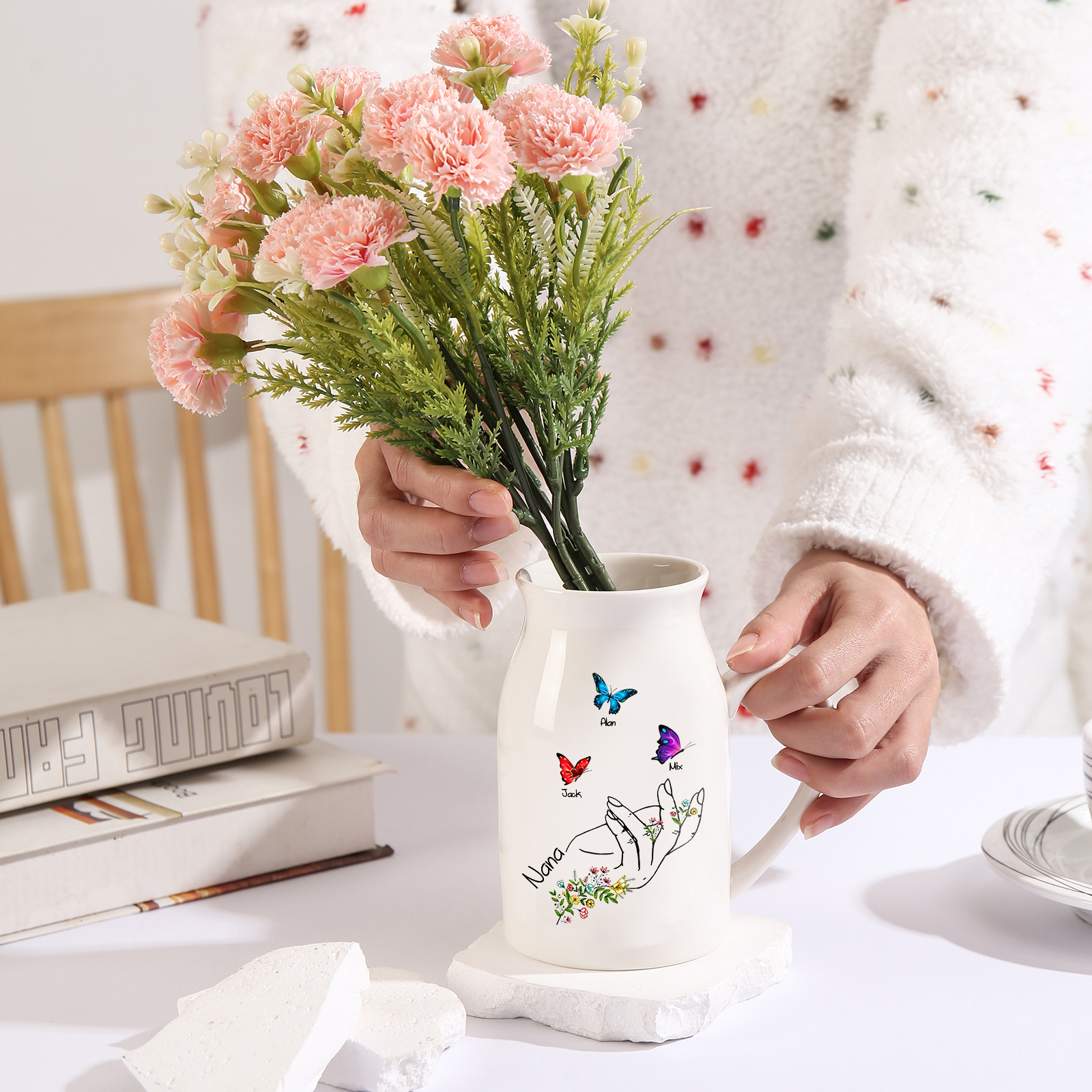 Personalised Ceramic Flower Vase Custom 2–8 Names & 1 Text Butterfly In Hand Vase Gift for Mother/Grandma-Jessemade AU
