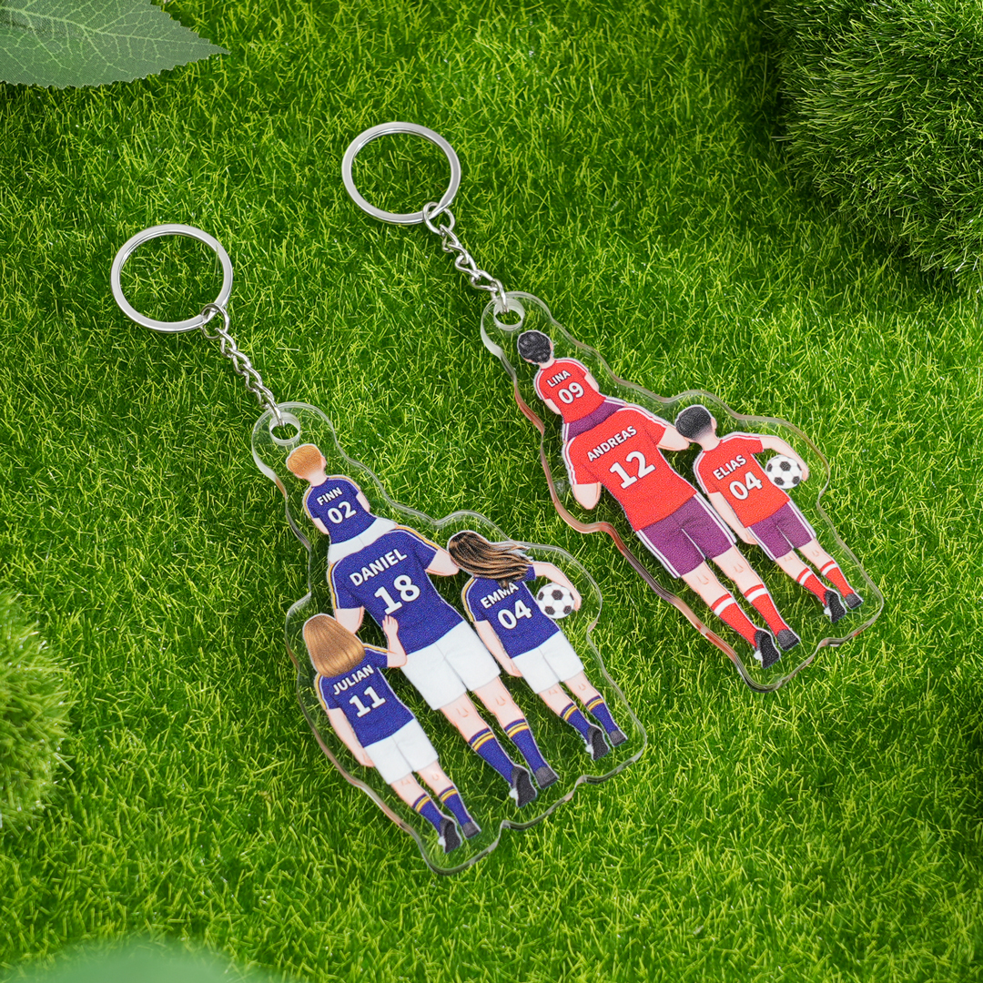 Personalised 2–4 Names Football Family Keychain Custom Soccer Keychain Gift for Dad Grandpa