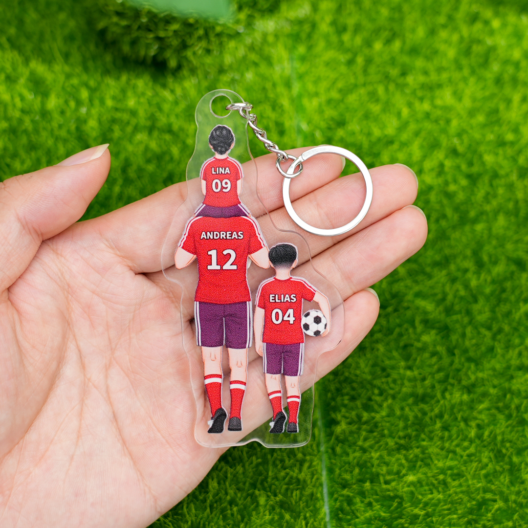 Personalised 2–4 Names Football Family Keychain Custom Soccer Keychain Gift for Dad Grandpa