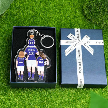 Personalised 2–4 Names Football Family Keychain Custom Soccer Keychain Gift for Dad Grandpa