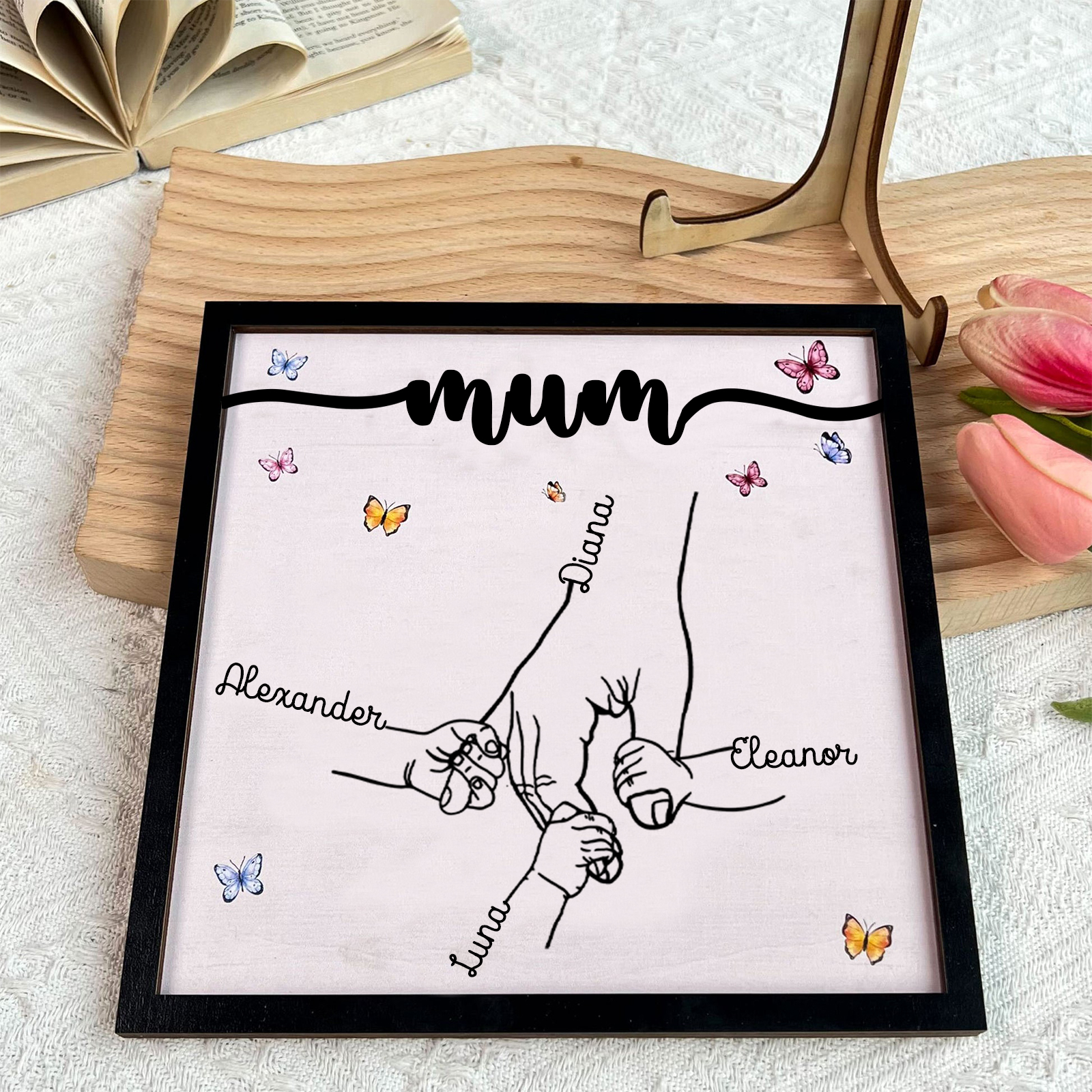 4 Names - Personalised Wooden Plaque Holding Mum's Hand Desktop Decorations Wooden Sign With Stand-Jessemade AU