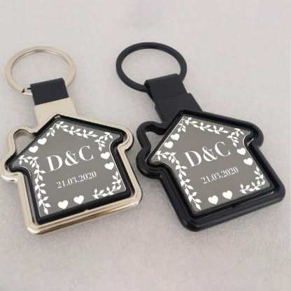 2 PCS Couple Keychain Set Custom 4 Letters & 2 Dates Keyring House-Shaped Metal Keychain Valentine's Day Gift for Him/Her-Jessemade AU
