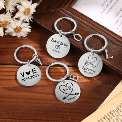 2 PCS Couple Keychains Custom 2 Letters and 2 Dates Keyring Valentine's Day Matching Couple Gift for Him/Her-Jessemade AU