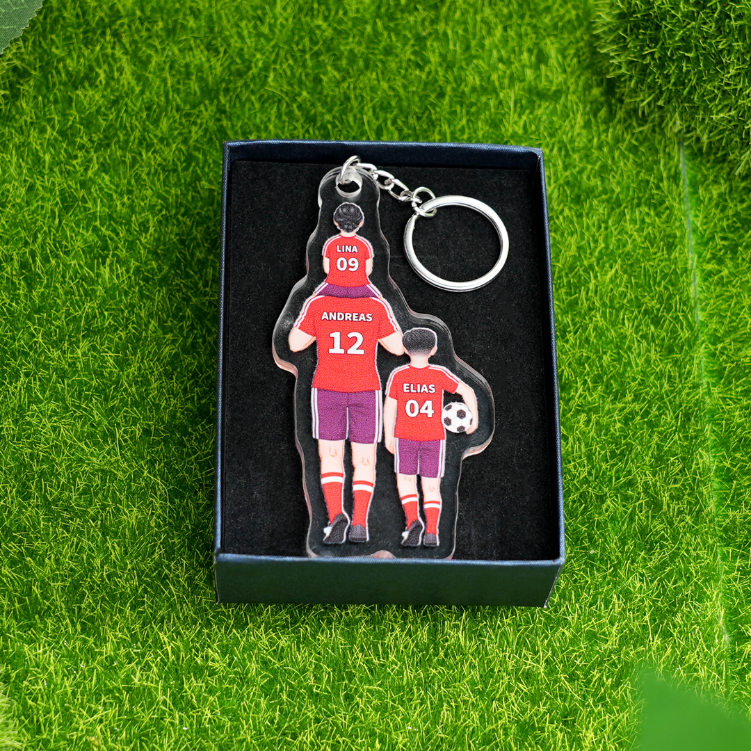 Personalised 2–4 Names Football Family Keychain Custom Soccer Keychain Gift for Dad Grandpa