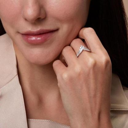 To My Bestie Crown Ring "Remember How Badass You Are and Straighten Your Crown"-Jessemade AU