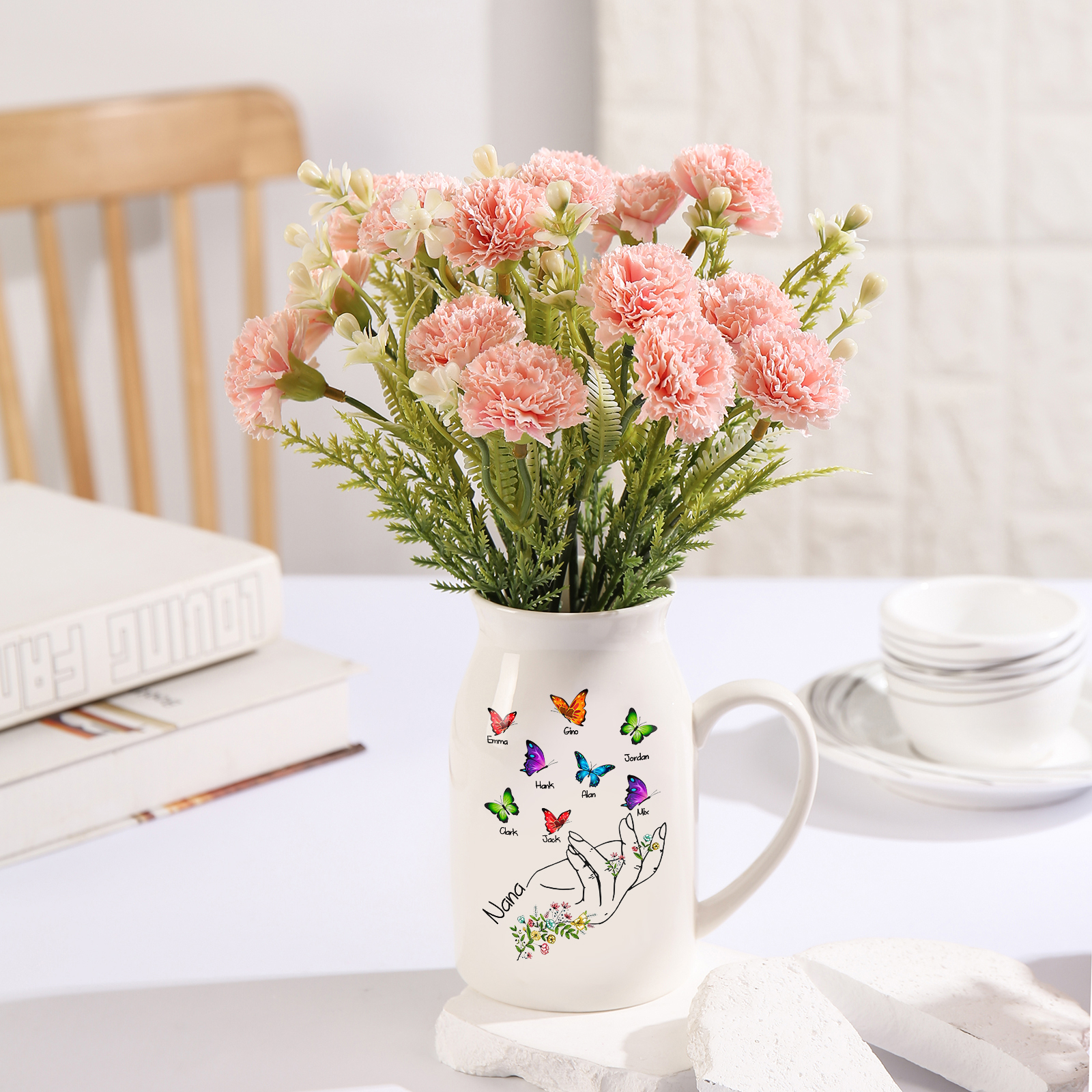 Personalised Ceramic Flower Vase Custom 2–8 Names & 1 Text Butterfly In Hand Vase Gift for Mother/Grandma-Jessemade AU