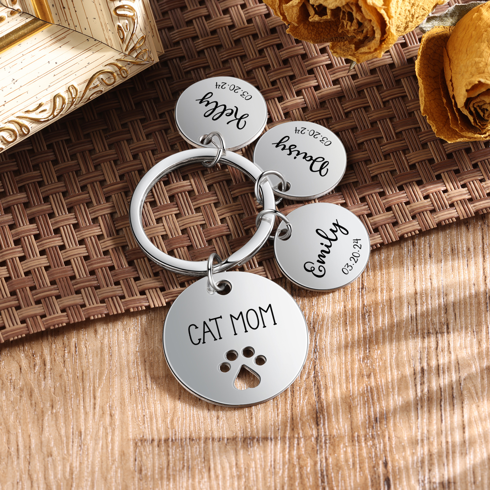 Personalised 3 Names & 3 Dates & 1 Text Keychain Cat Paw Circle Charm Keychain Gifts for Mother/Grandma-Jessemade AU
