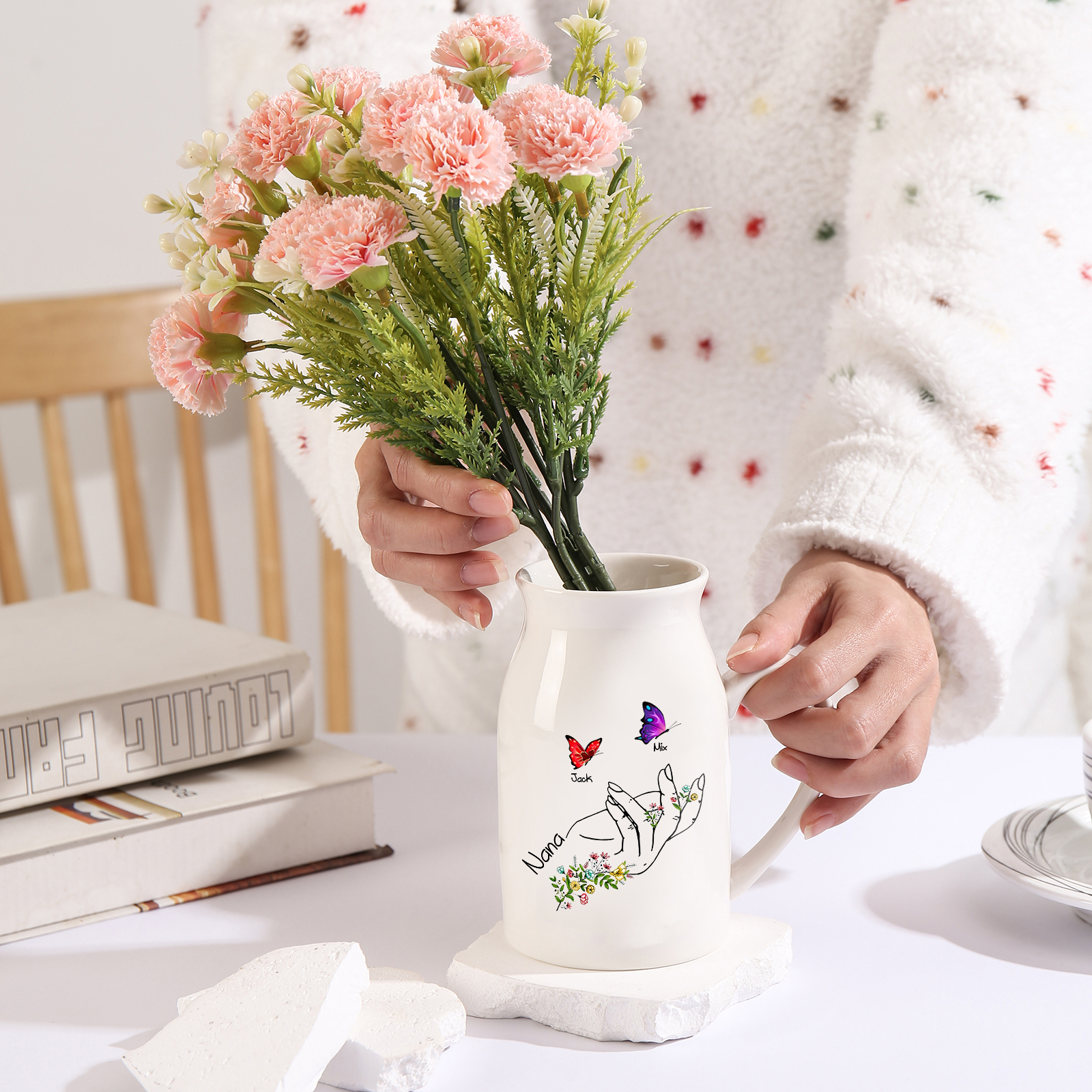 Personalised Ceramic Flower Vase Custom 2–8 Names & 1 Text Butterfly In Hand Vase Gift for Mother/Grandma-Jessemade AU