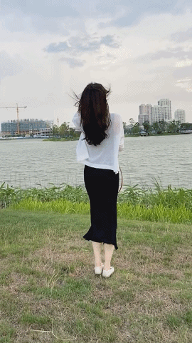 b9b3e5deeeb64a075bad53e09cf7406e.gif