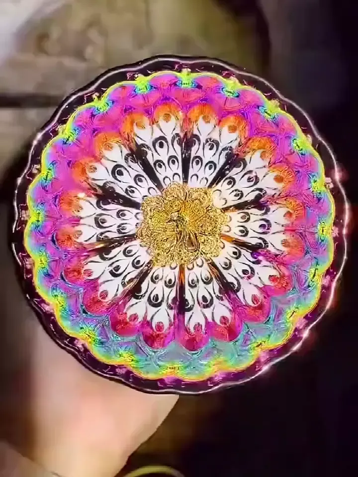 七彩鎏金蓮花孔雀茶盞
