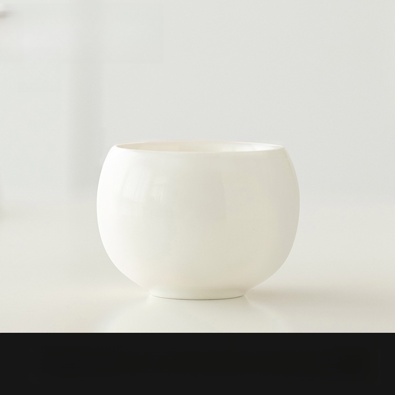 羊脂玉薄胎白瓷茶杯