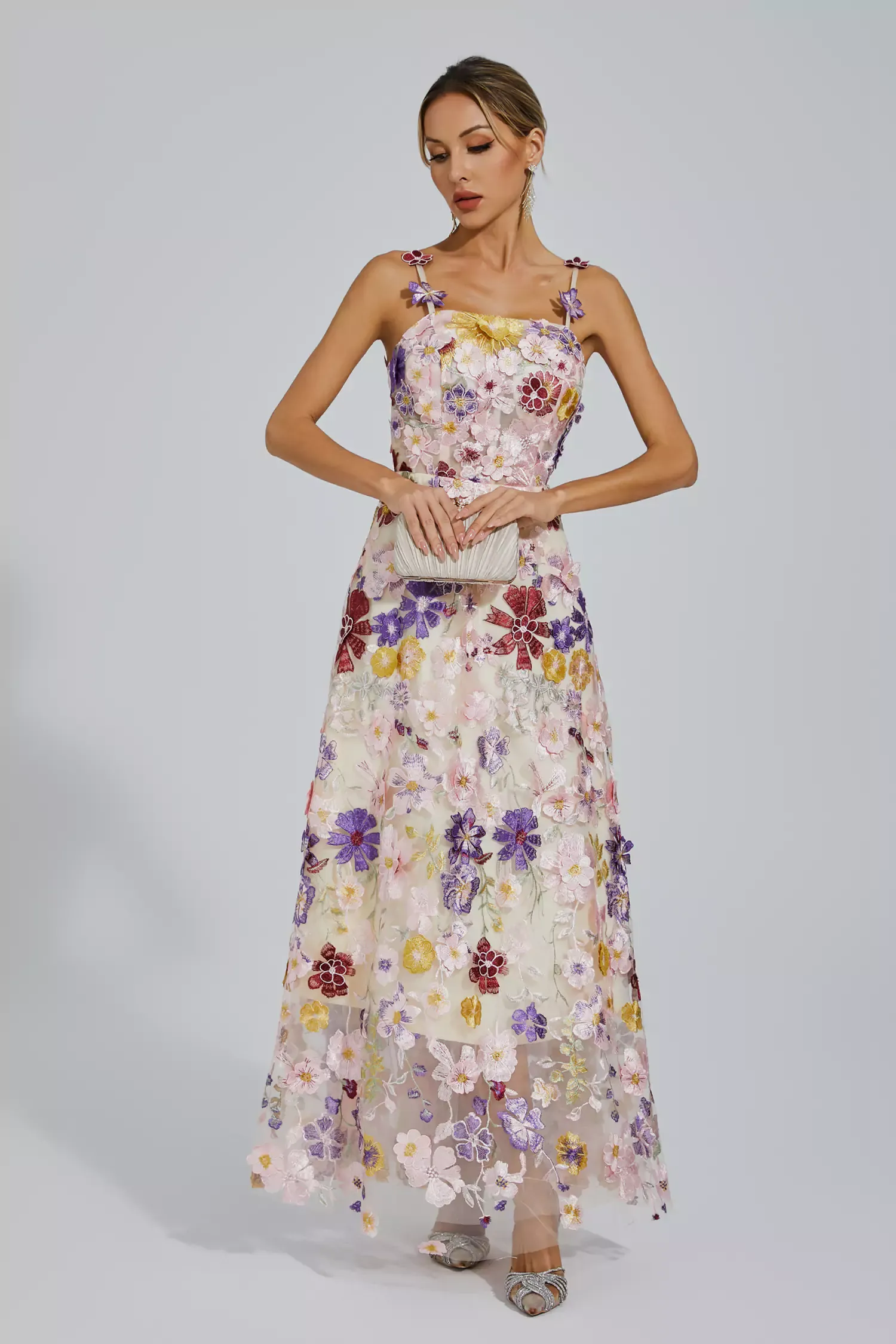 Ternence White Flower Embroidery Maxi Dress