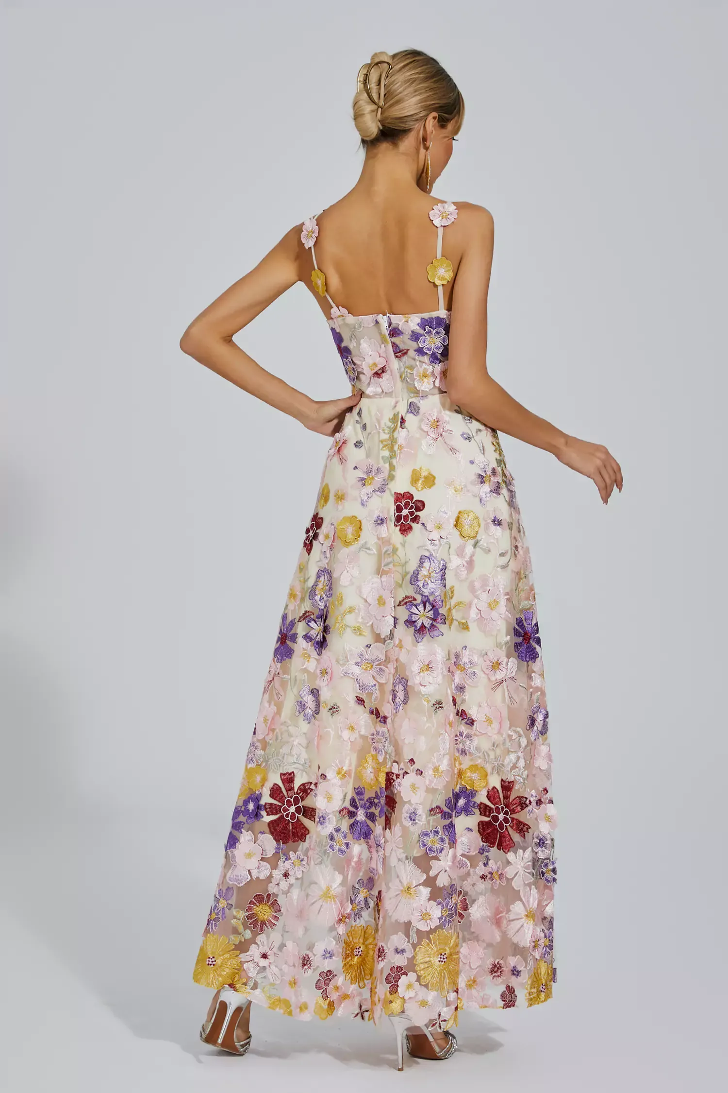 Ternence White Flower Embroidery Maxi Dress