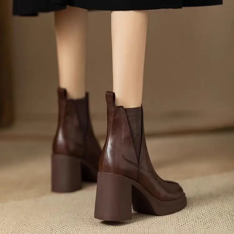 溫柔好感 素面 爆款 V口 粗高跟 切爾西 厚底 馬丁靴 短靴