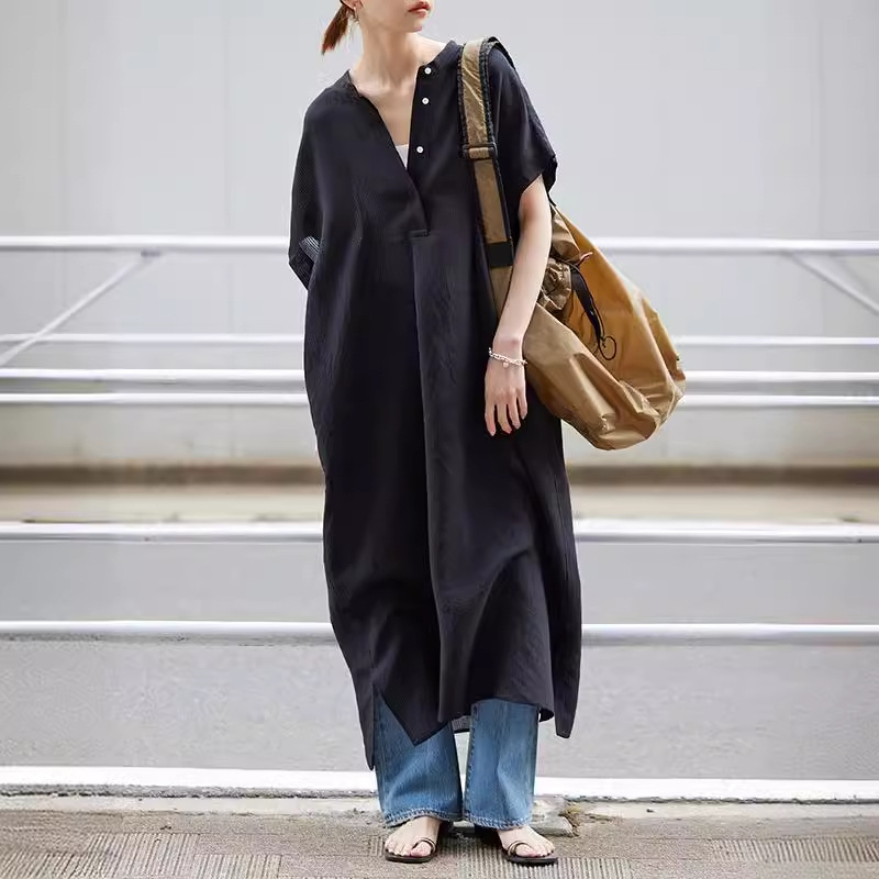 溫柔系 極簡魅力 V領 下擺開叉 長款 短袖 休閒洋裝