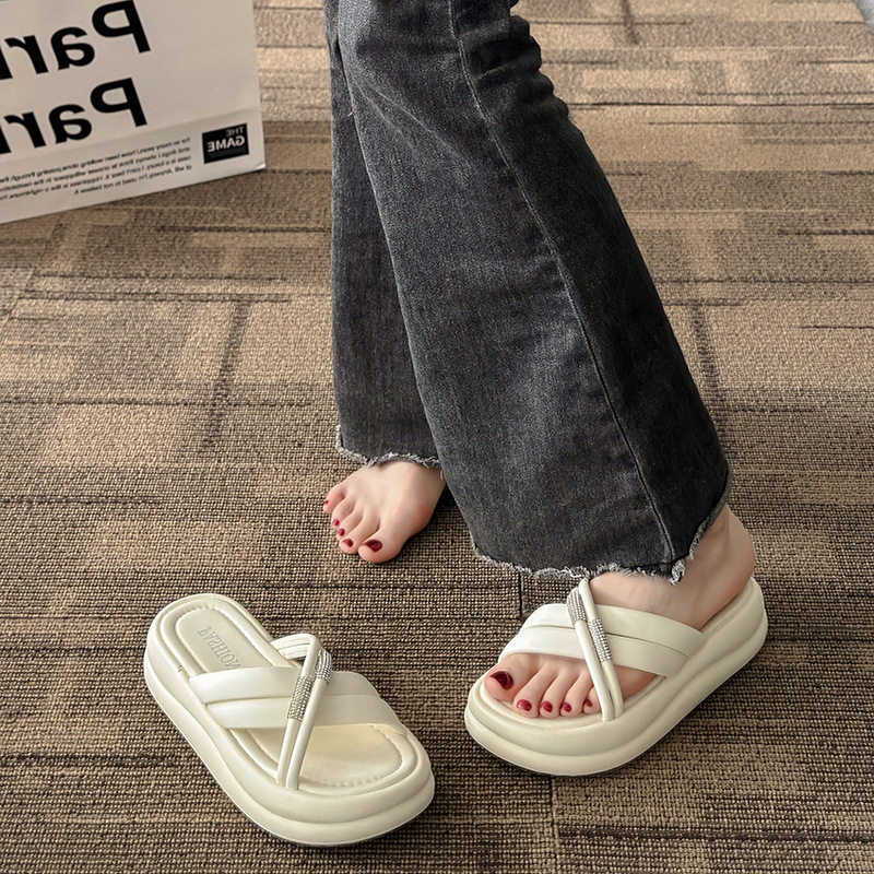 自訂韓版高級感水鑽厚底沙灘鞋 夏季外穿軟底防滑涼鞋