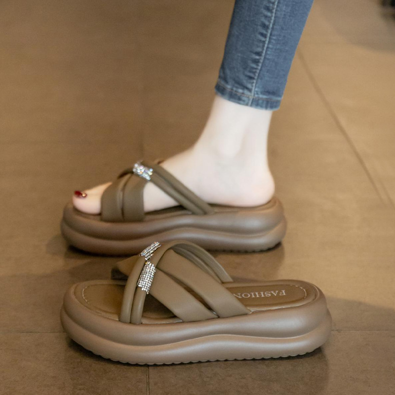 自訂韓版高級感水鑽厚底沙灘鞋 夏季外穿軟底防滑涼鞋