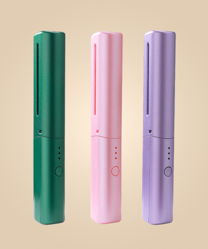 Rechargeable negative ion hair straightener